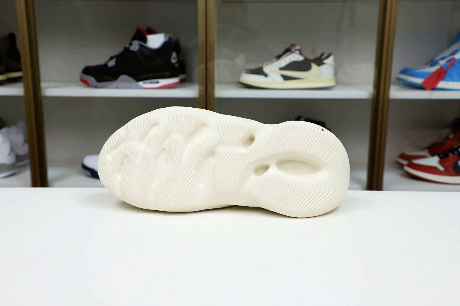 YEEZY FOAM RUNNER ARARAT