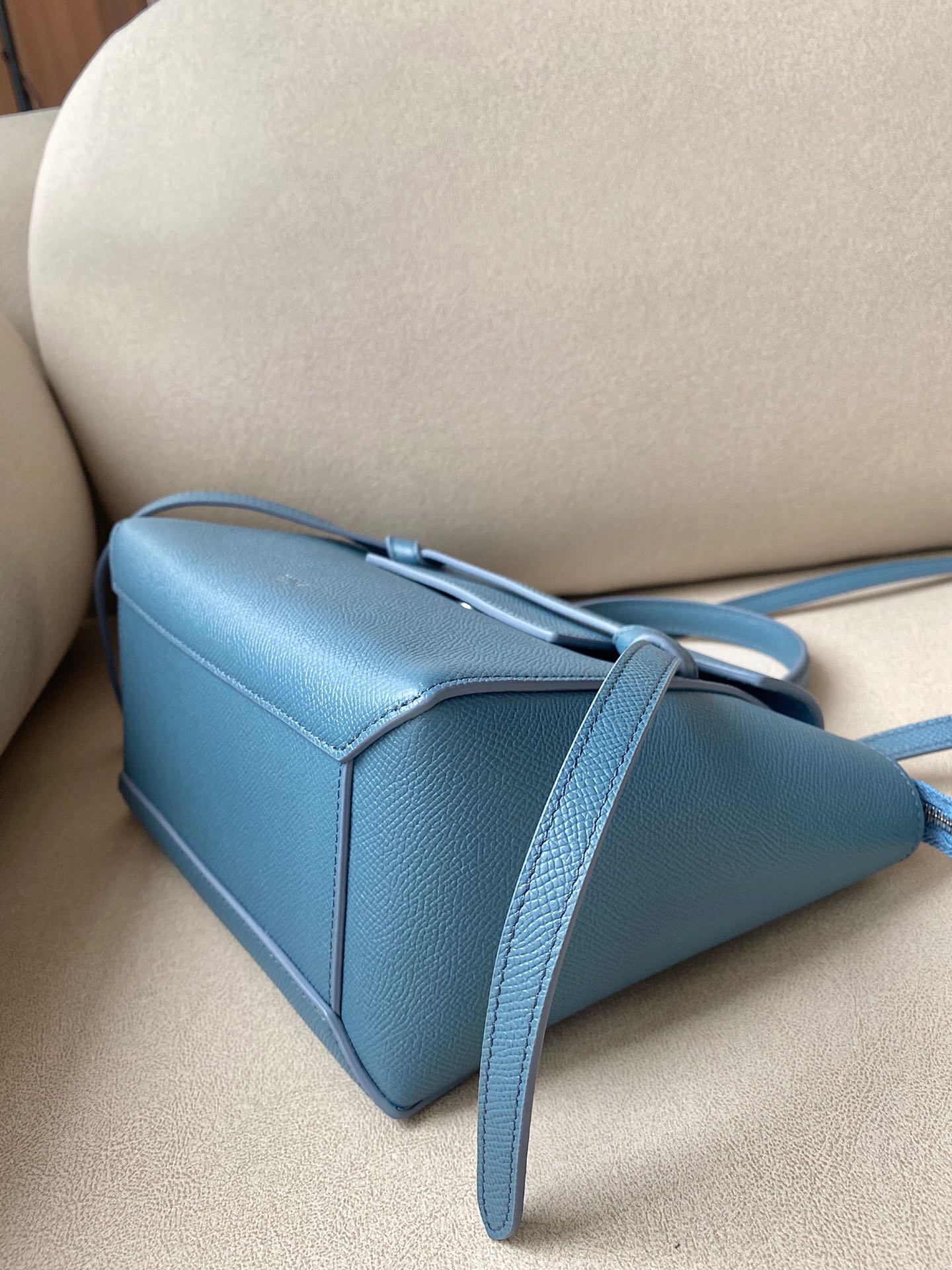 𝐂𝐞𝐥𝐢𝐧𝐞 Belt Bag Catfish Bag Small Grained Calfskin