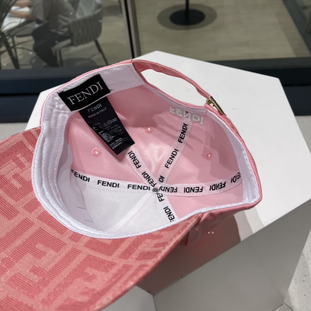 Fendl Fendi spring and summer new national tide embroidery letter baseball cap