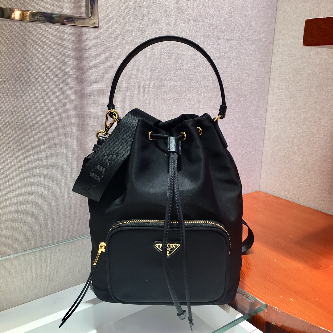 𝐏𝐑𝐀𝐃𝐀 Classic model 1BH097