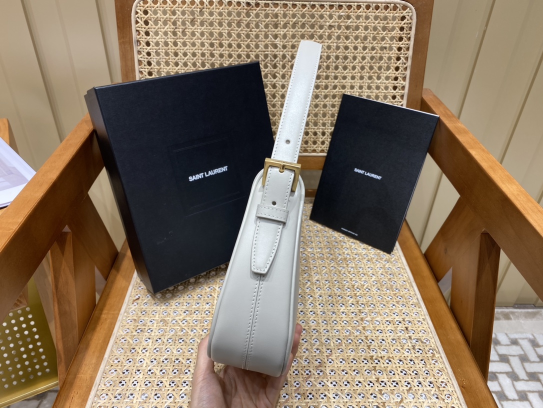 SAINT LAURENT▪️ 𝗟𝗲 𝗙𝗲𝗿𝗺𝗼𝗶𝗿▪️672615 original leather