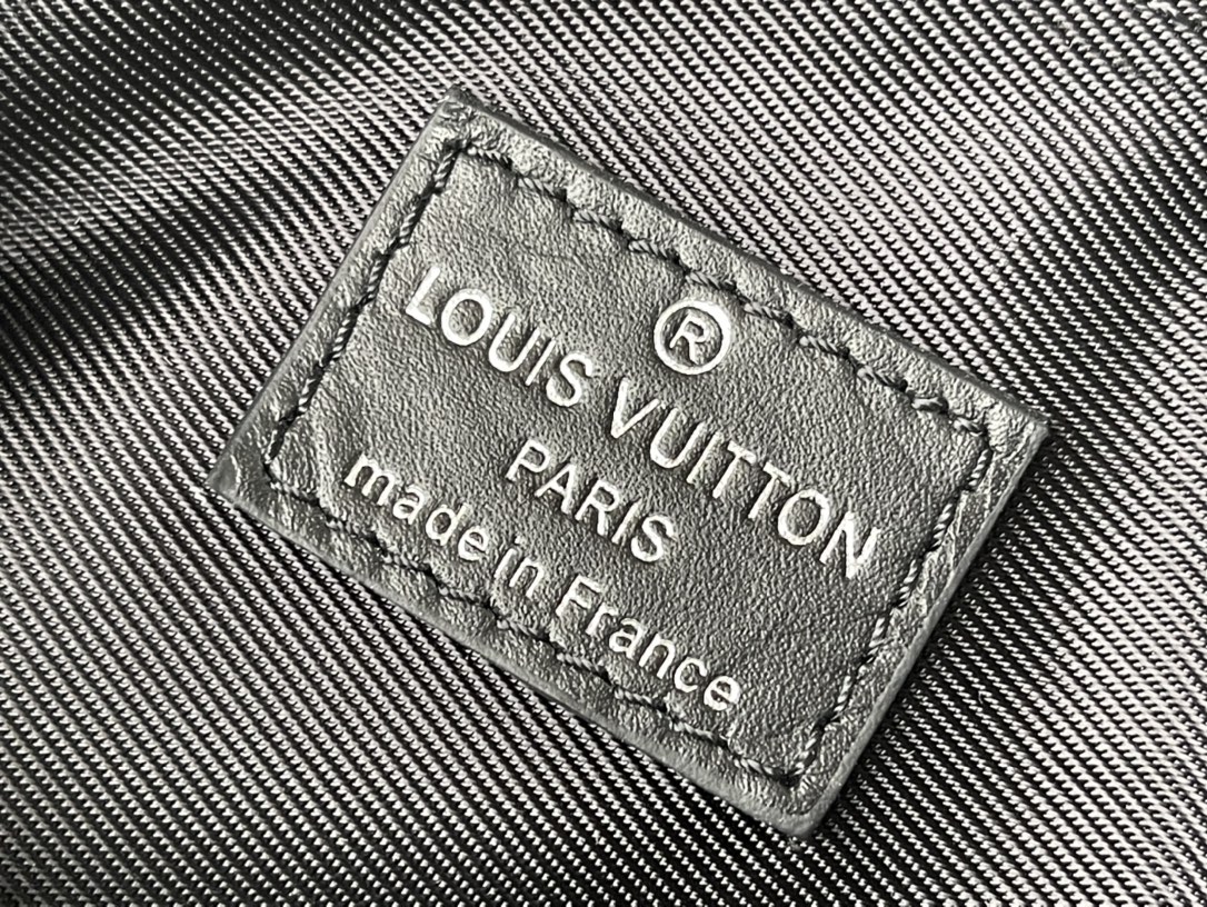 𝐋𝐎𝐔𝐈𝐒 𝐕𝐔𝐈𝐓𝐓𝐎𝐍    M80641