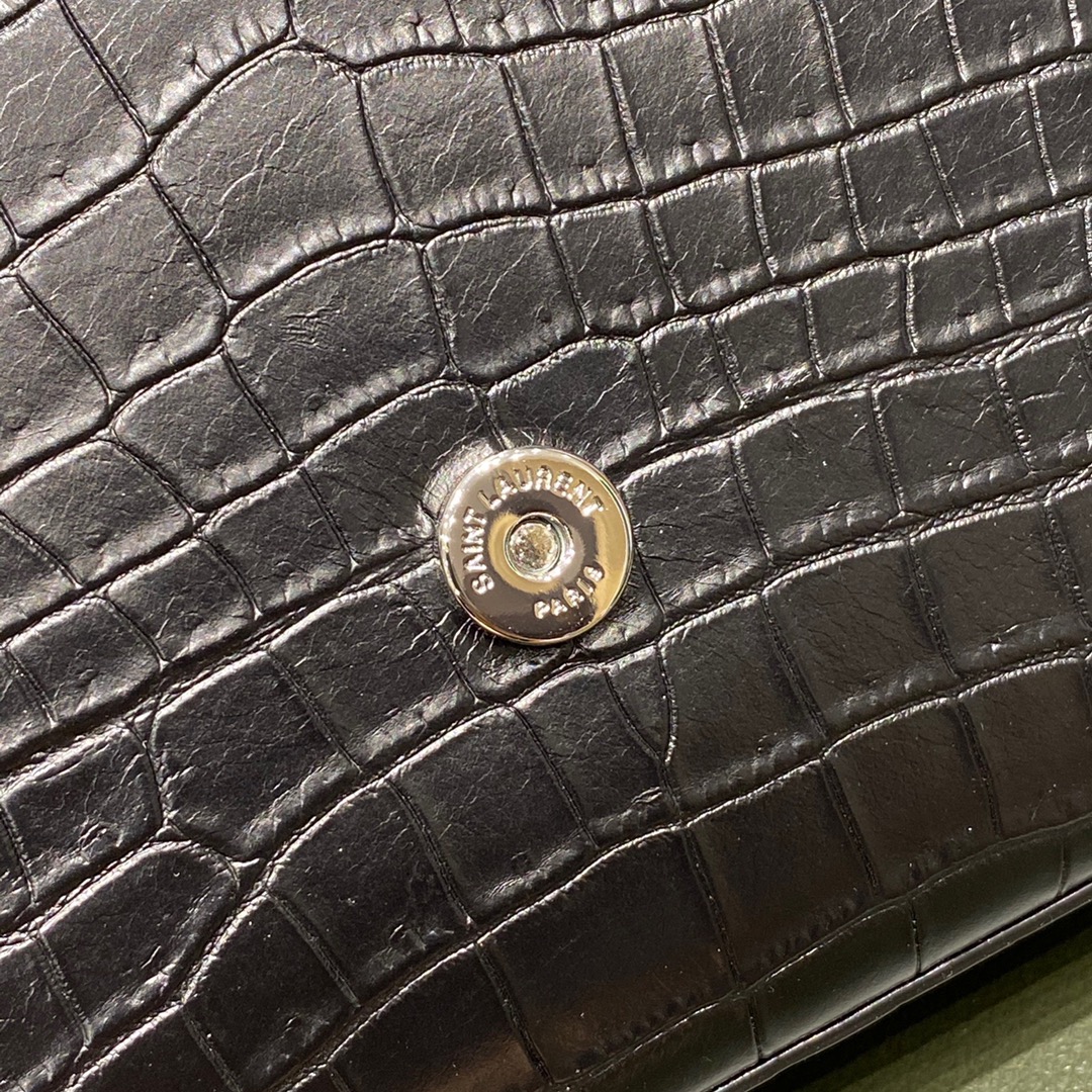 SAINT LAURENT  #𝑲𝑨𝑻𝑬_𝟭𝟳𝒄𝒎#354120