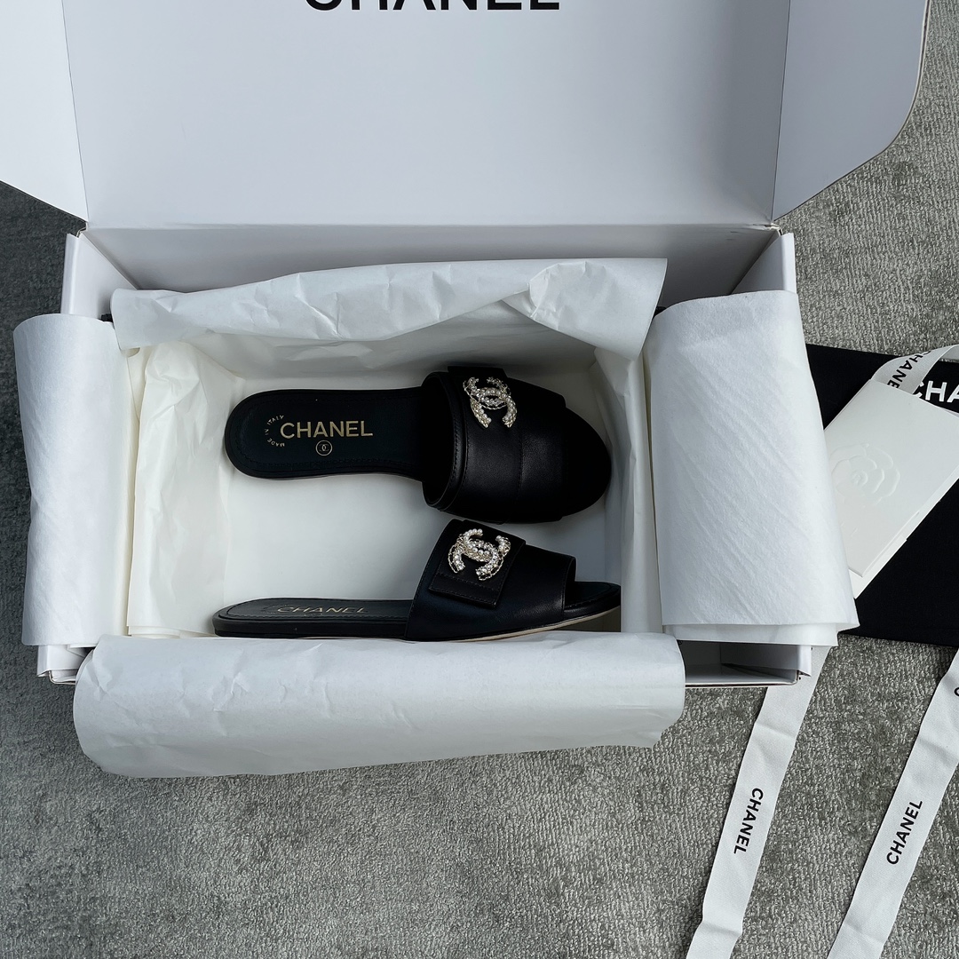 CHANEL Chanel slippers pearl leather strips and small diamond combination imported A grade sheepskin