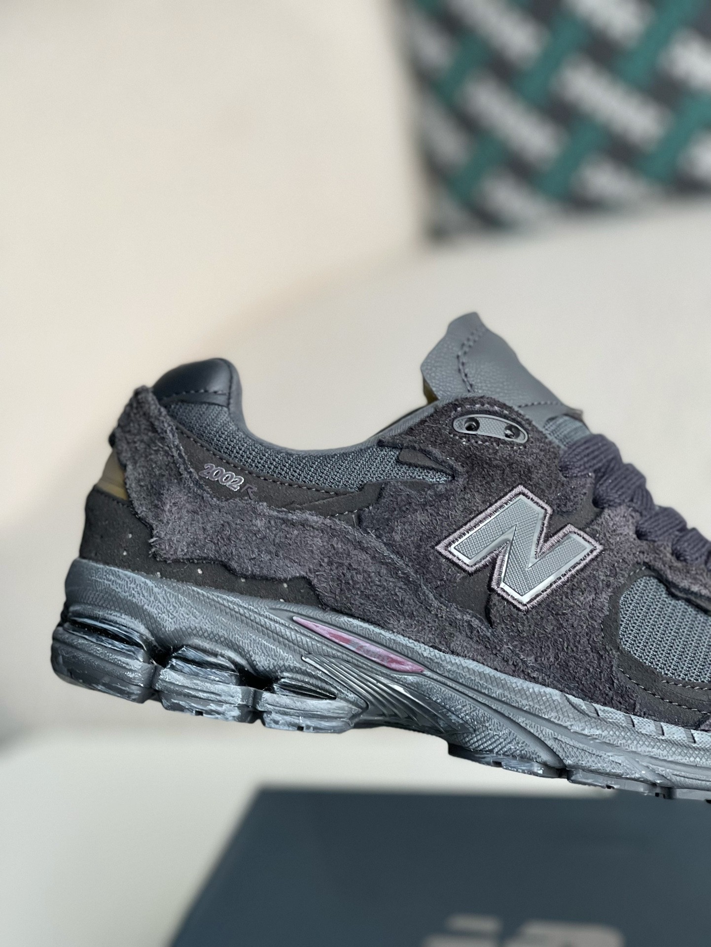 SupBro xNew Balance NB 2002R Protection Pack Sneakers