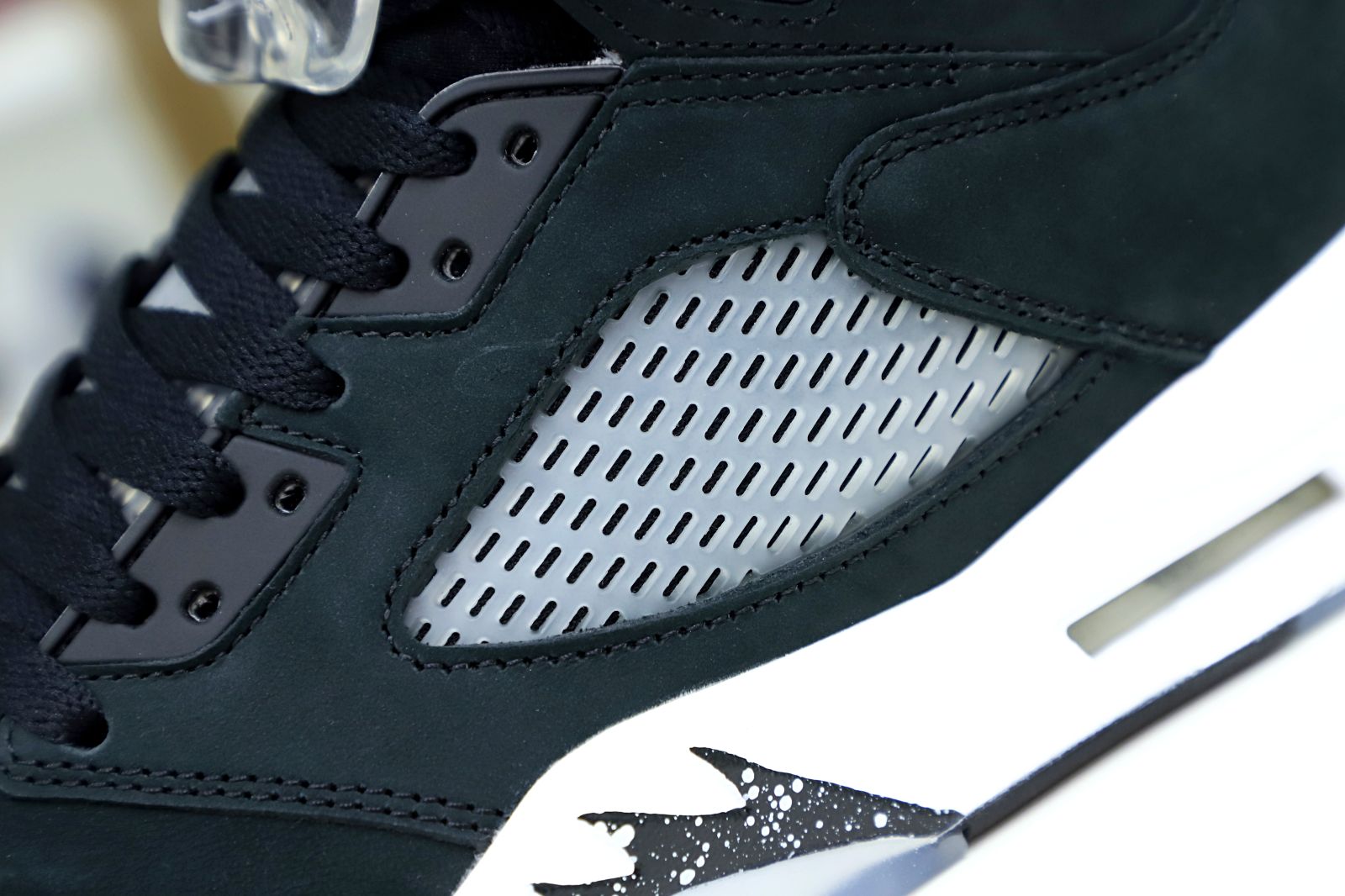 AIR JORDAN 5 RETRO OREO 2021