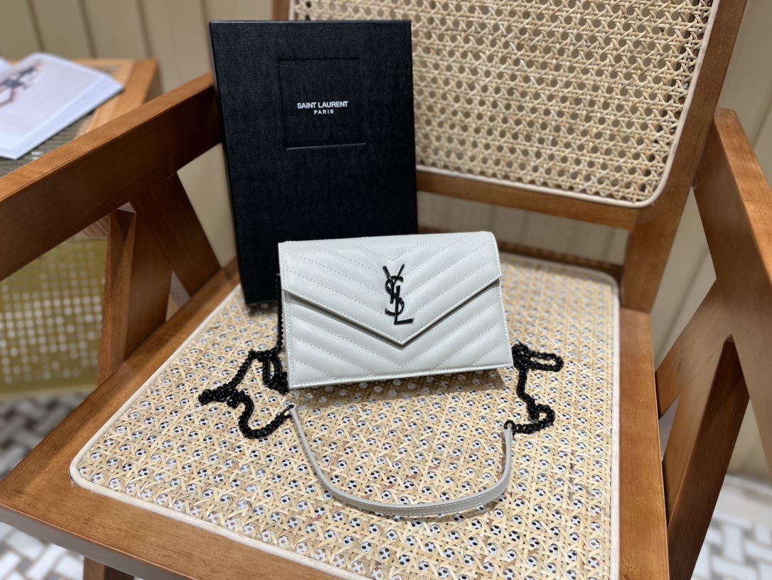 SAINT LAURENT 𝐖𝐨𝐜 𝟭𝟵𝐜𝐦 #393953 original leather.JD