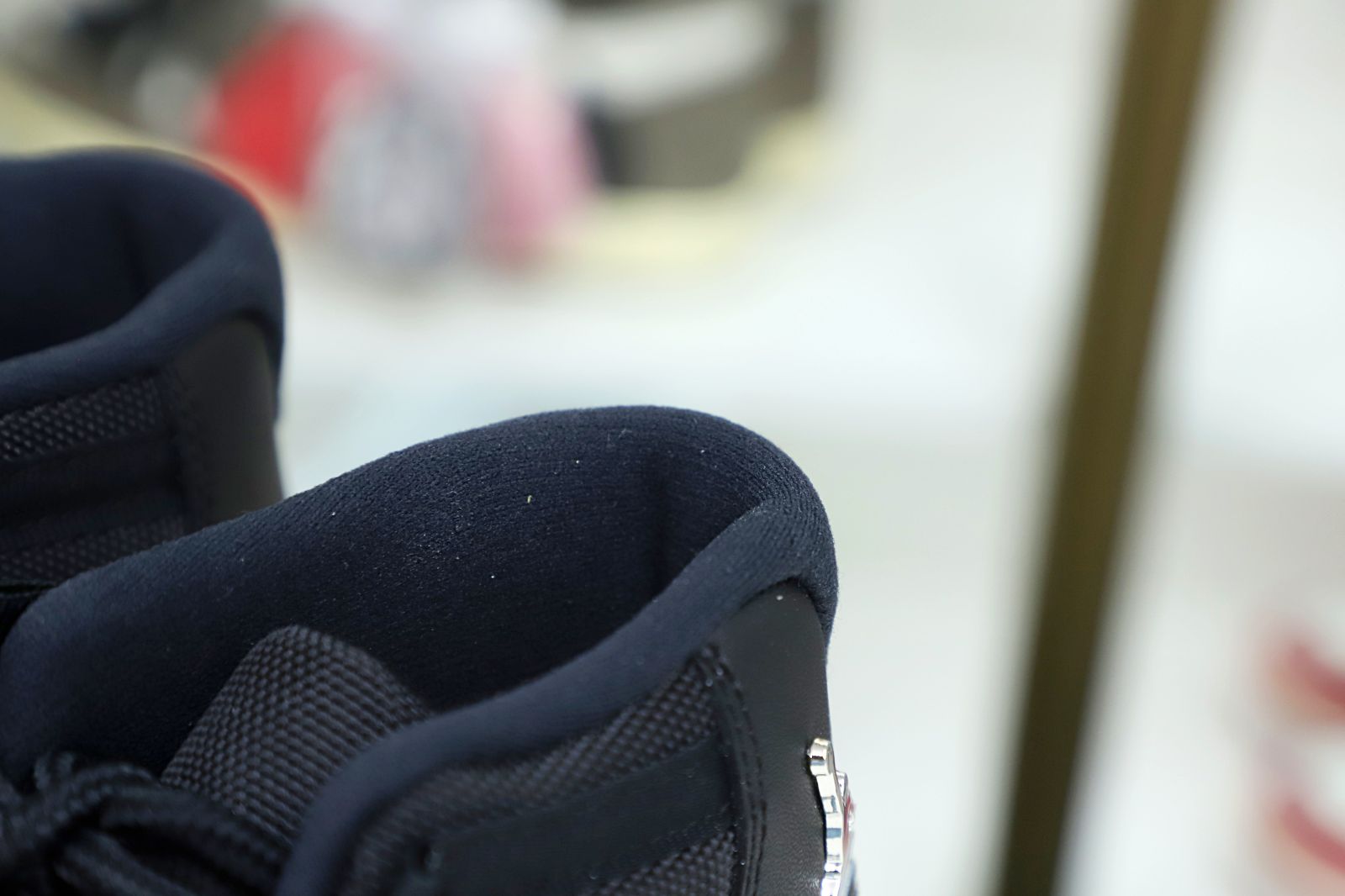 AIR JORDAN 11 RETRO JUBILEE / 25TH