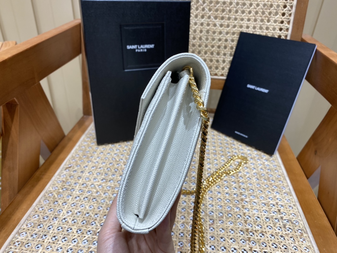 SAINT LAURENT 𝙈𝙊𝙉𝙊𝙂𝙍𝘼𝙈 𝙈𝙄𝙓 𝙈𝘼𝙏𝙀𝙇𝘼𝙎𝙎É #620280 original leather