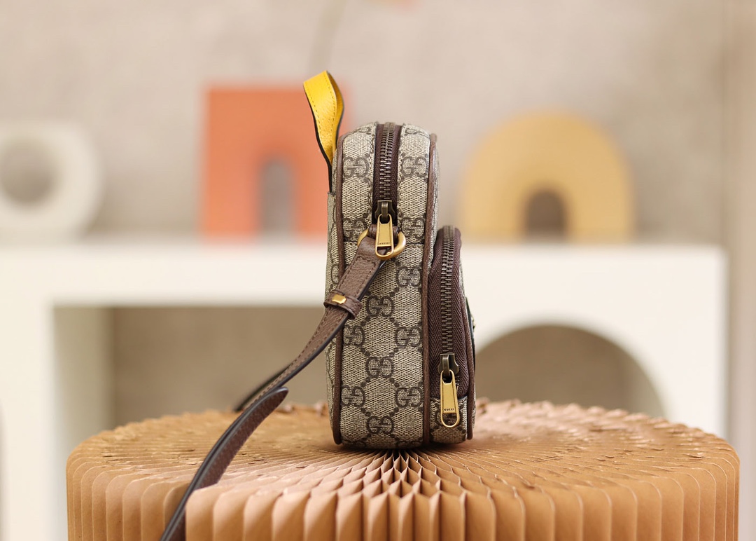 GUCCI 𝙑𝙞𝙣𝙩𝙖𝙜𝙚 mini tiger head bag #658556