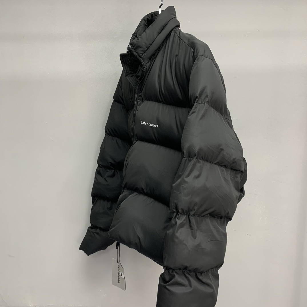 Balenciaga small letter down jacket
