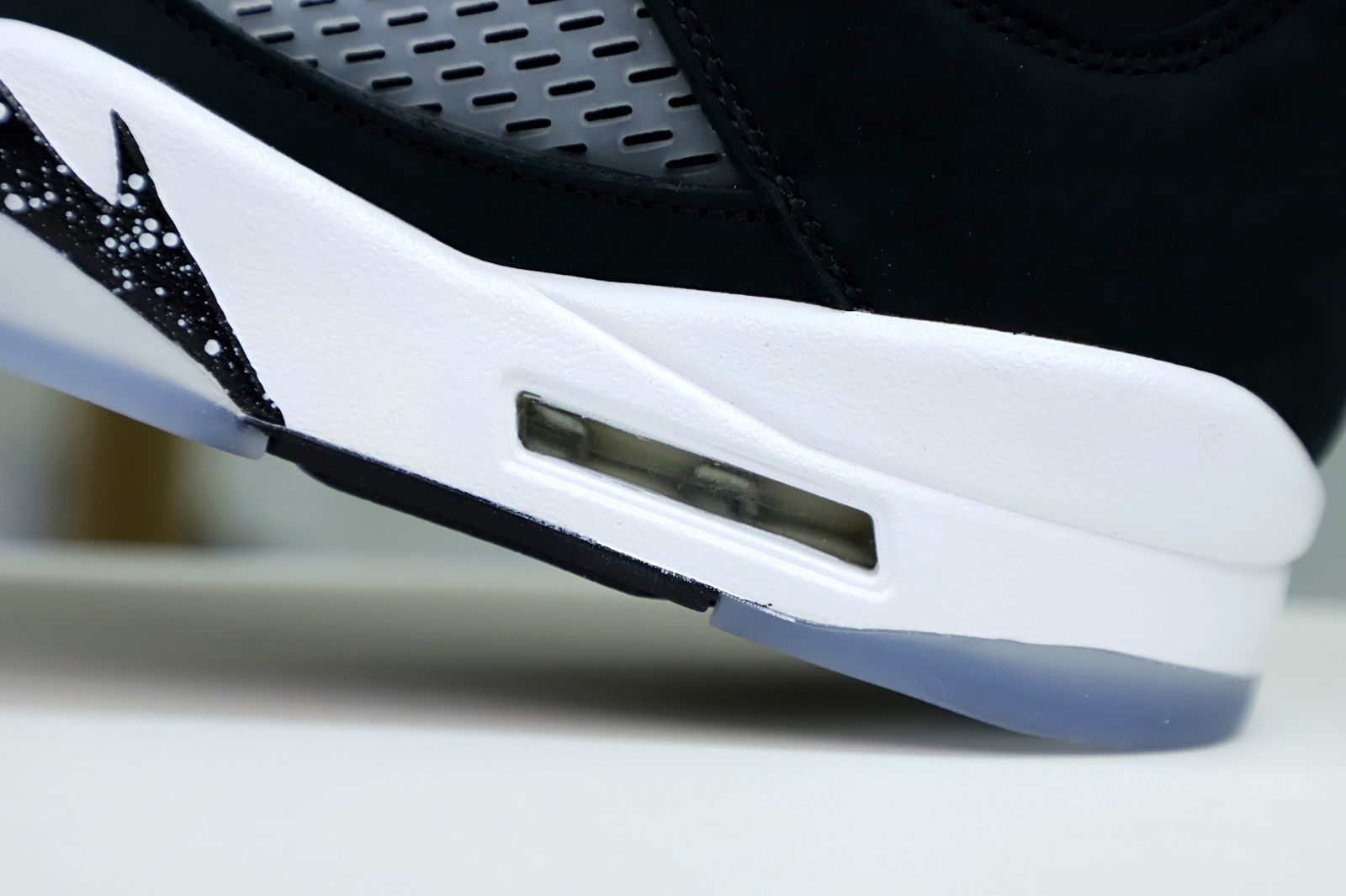 AIR JORDAN 5 RETRO OREO 2021