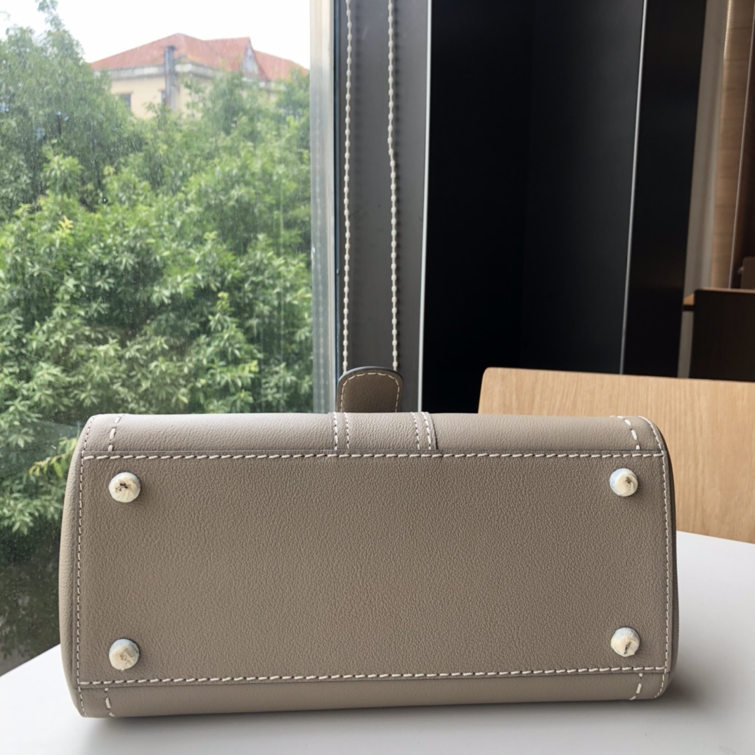 DELVAUX      🇧🇪brillant togo