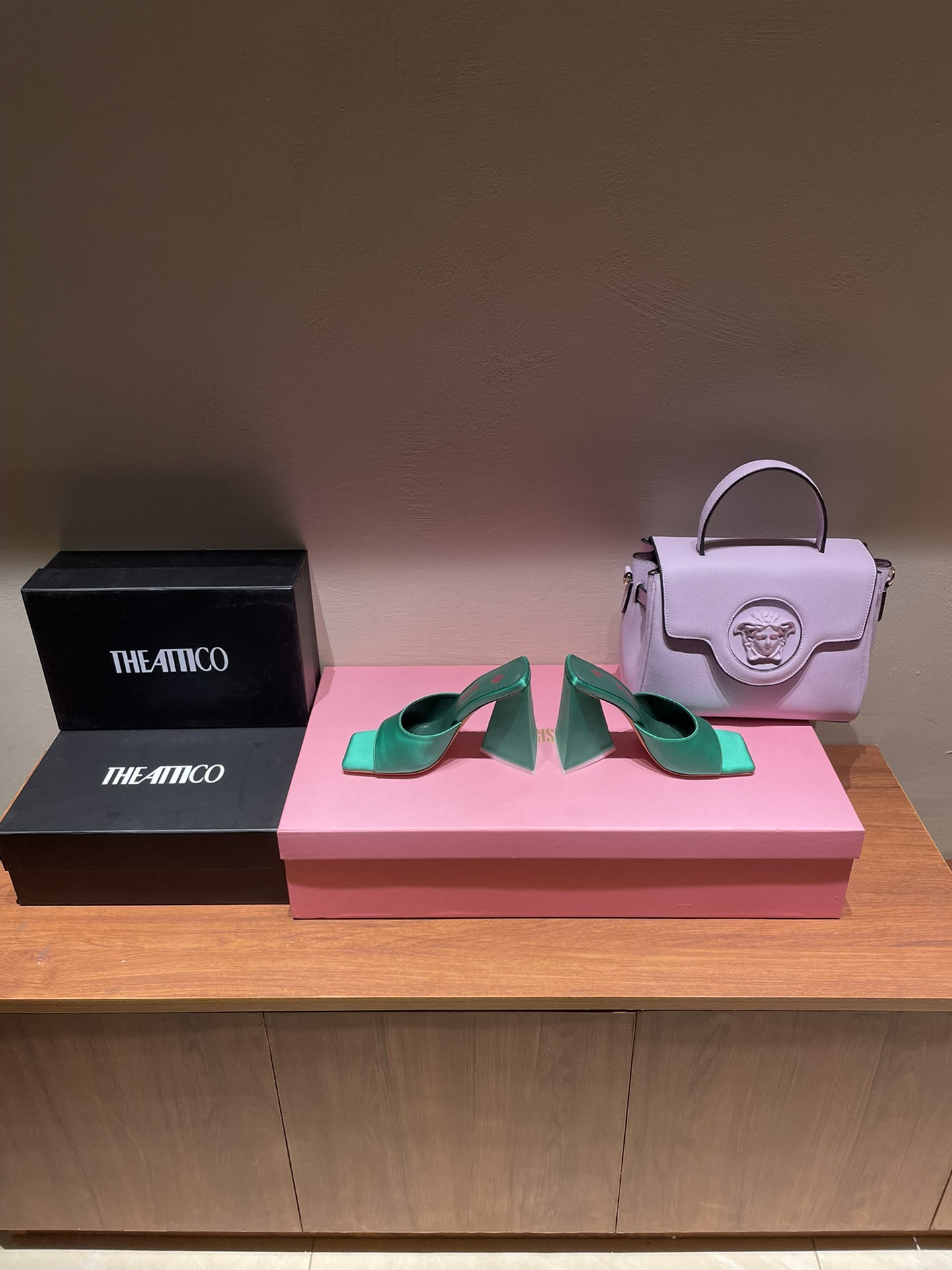 TheAttico | 𝟐𝟎𝟐𝟐𝟐/𝐒𝐒 𝐧𝐞𝐰 Spring/Summer 2021 collection The Attico personality triangle heel high heel sandals