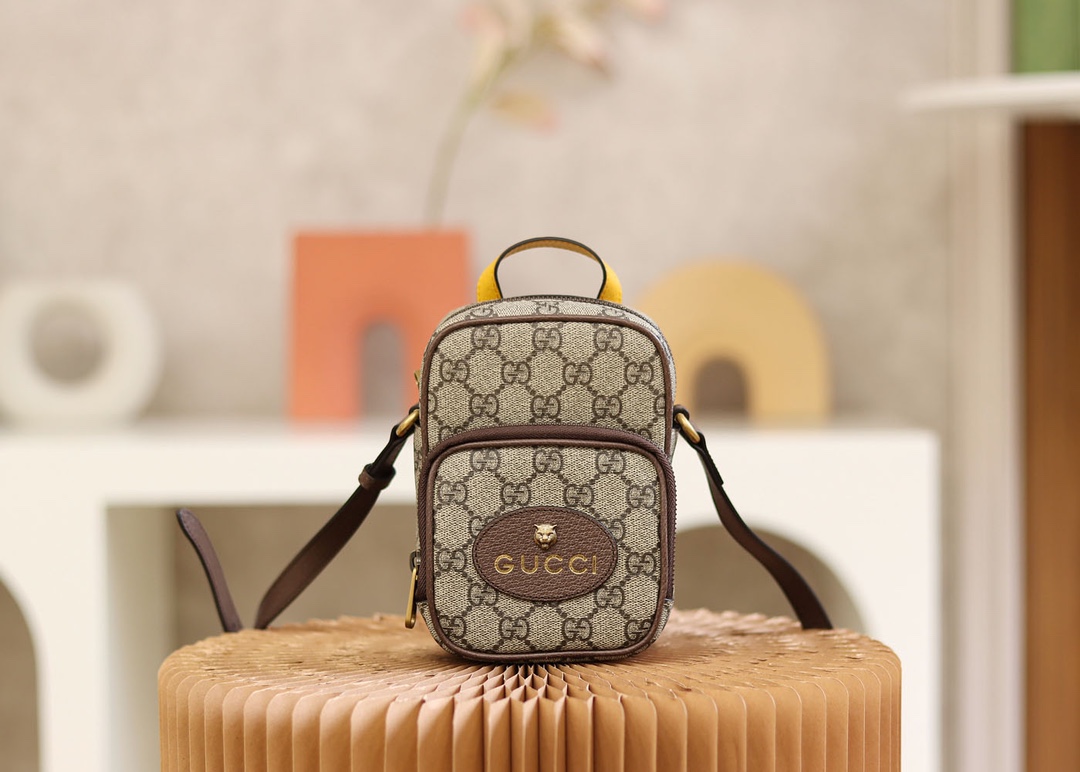 GUCCI 𝙑𝙞𝙣𝙩𝙖𝙜𝙚 mini tiger head bag #658556