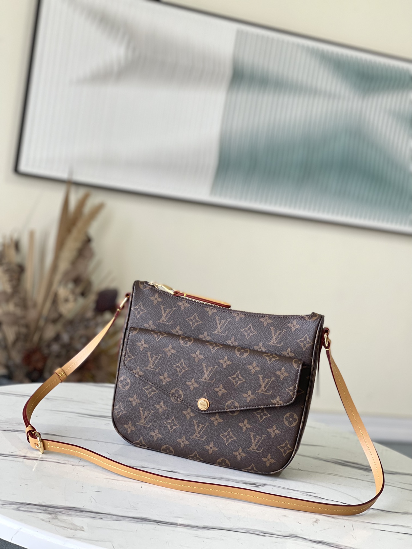 𝐋𝐎𝐔𝐈𝐒 𝐕𝐔𝐈𝐓𝐓𝐎𝐍 M41679