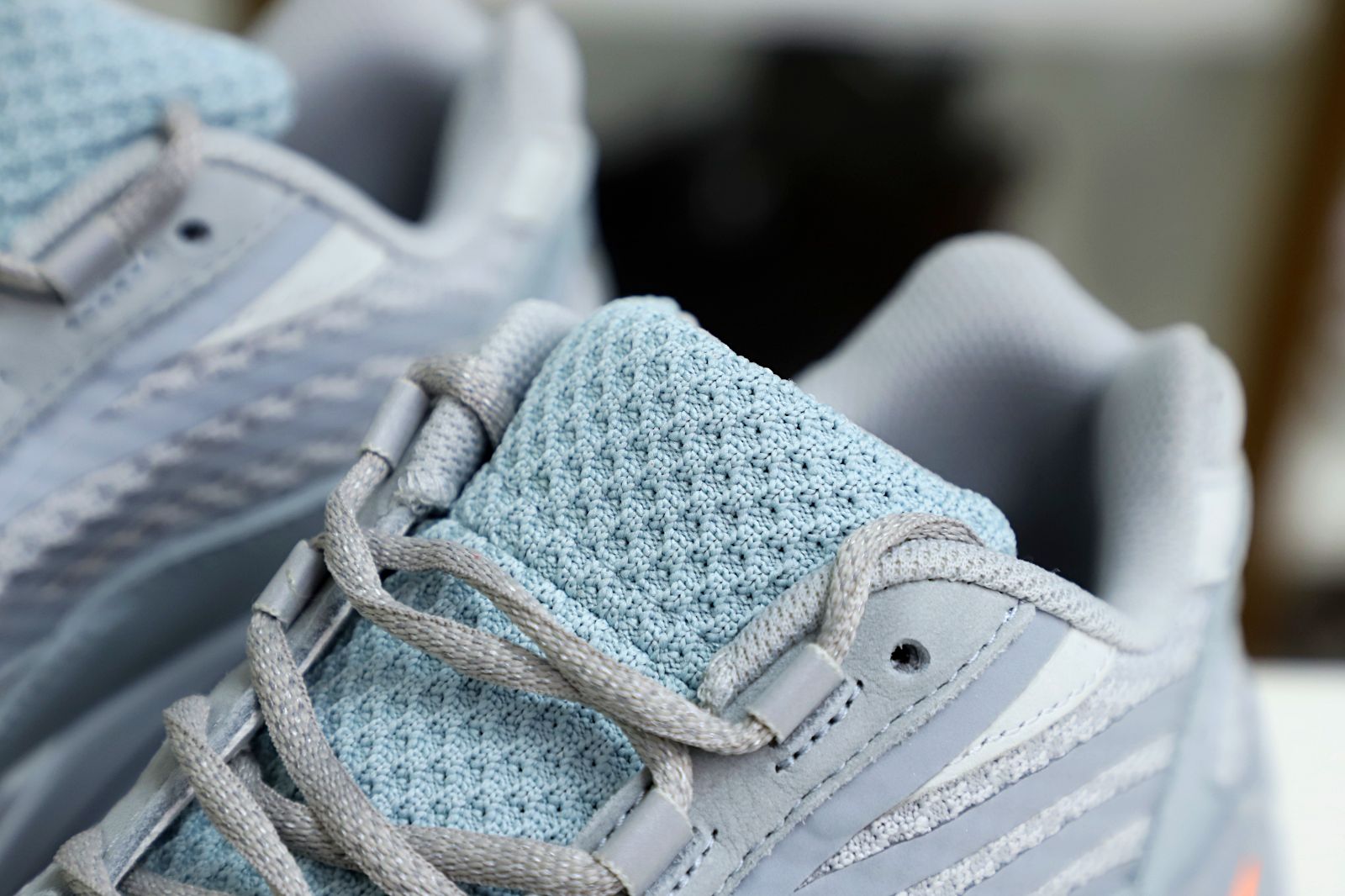 Yeezy boost 700 V2 inertia