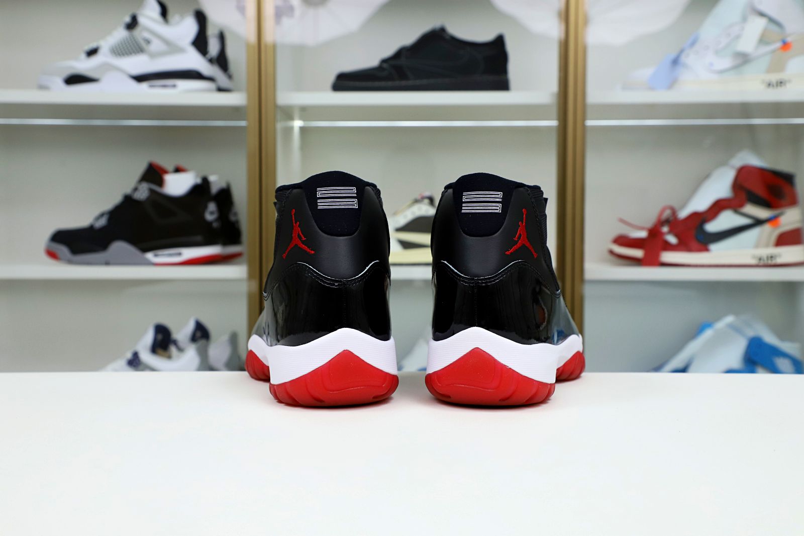 AIR JORDAN 11 RETRO BRED 2019