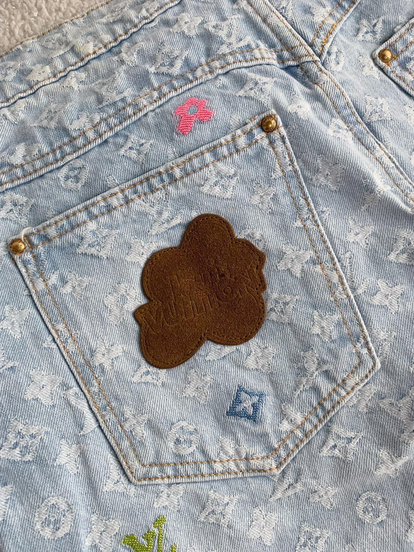 Louis Vuitton Costumes