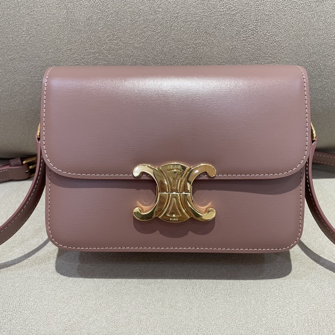 𝐂𝐞𝐥𝐢𝐧𝐞 Triomphe teen 18.5cm