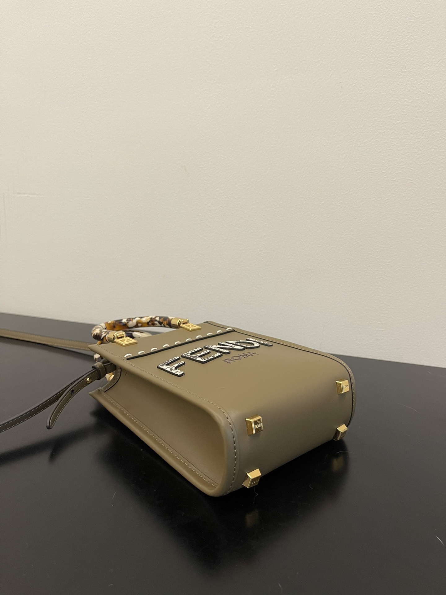 FENDI Sunshine mini tortoiseshell portable crossbody cute