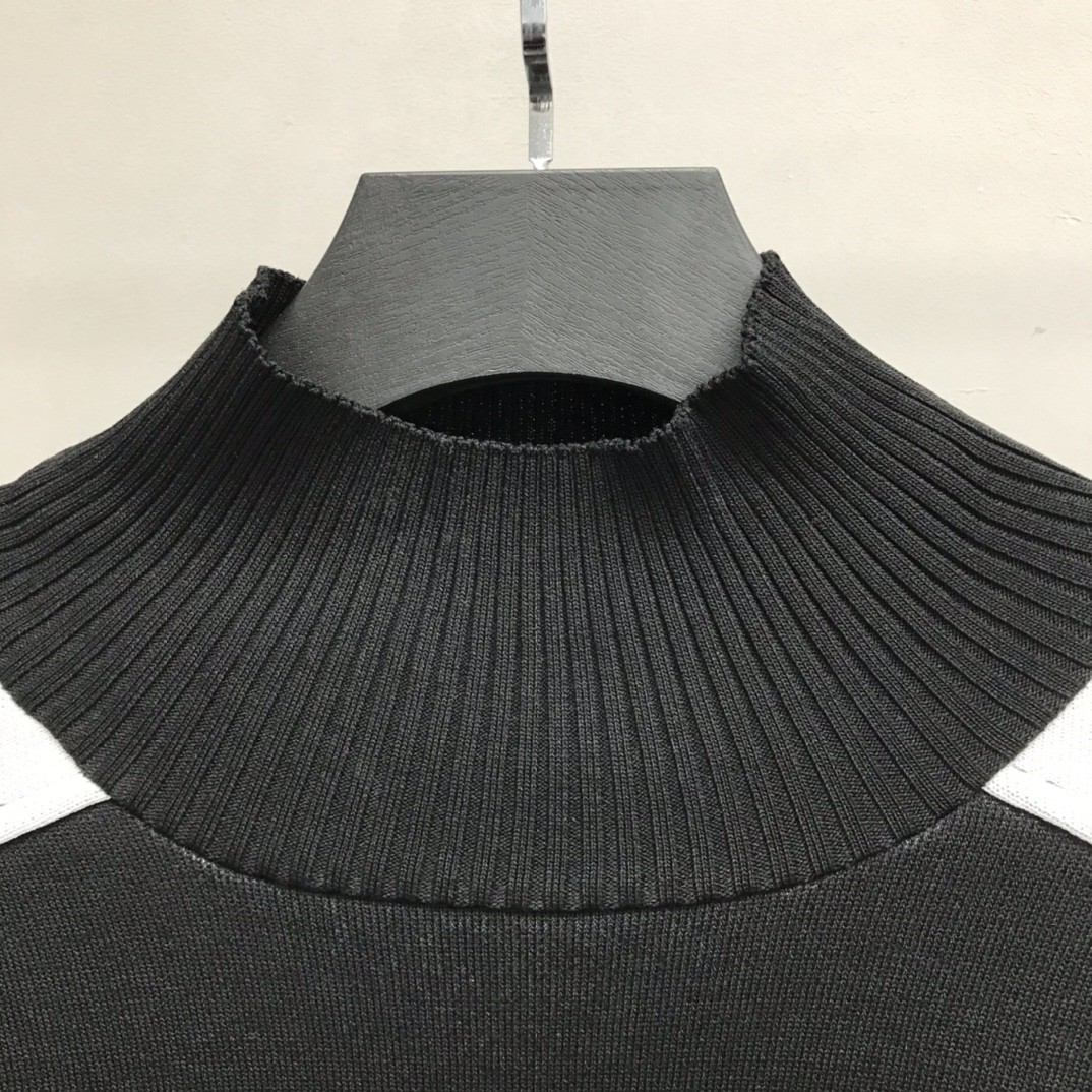 Balenciaga No. 10 Manchester United sweater