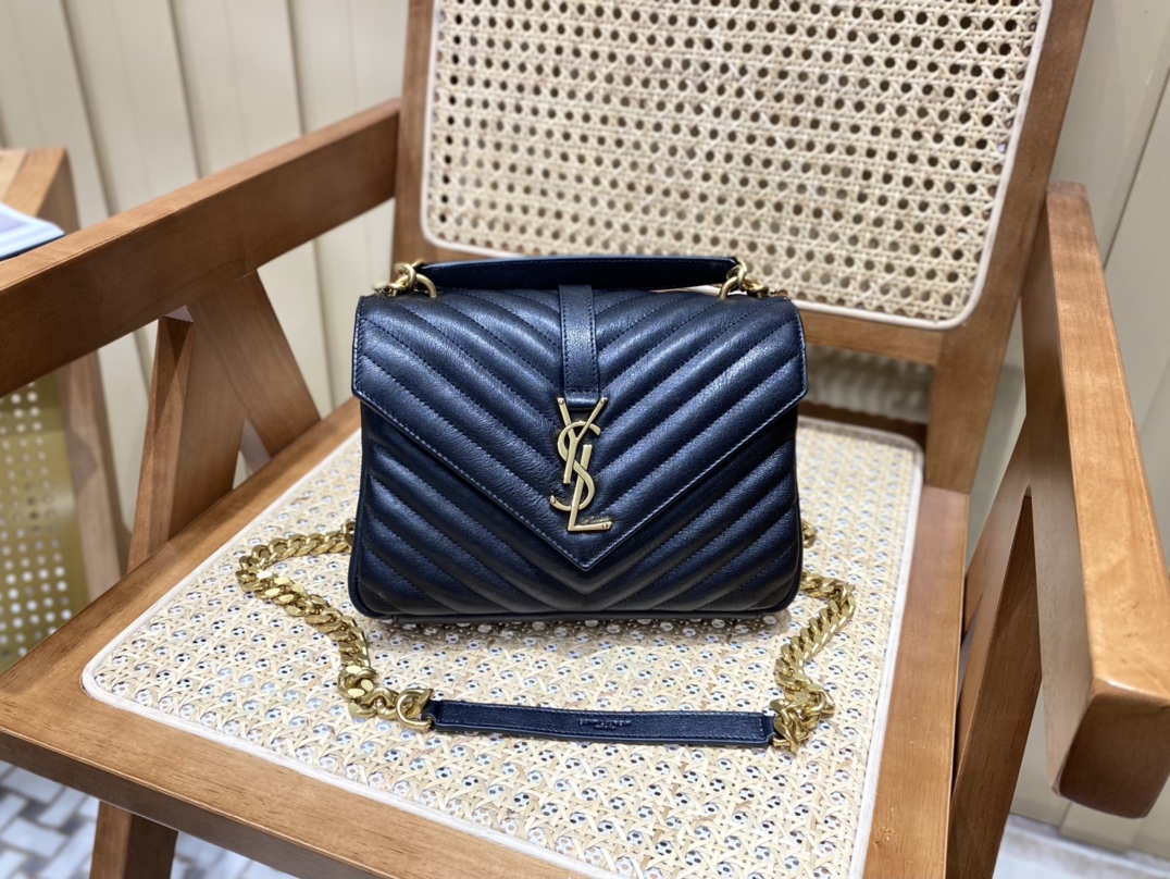 SAINT LAURENT 𝑴𝒐𝒏𝒐𝒈𝒓𝒂𝒎 𝒄𝒐𝒍𝒍𝒆𝒈𝒆 #428056 Original leather black gold.JD