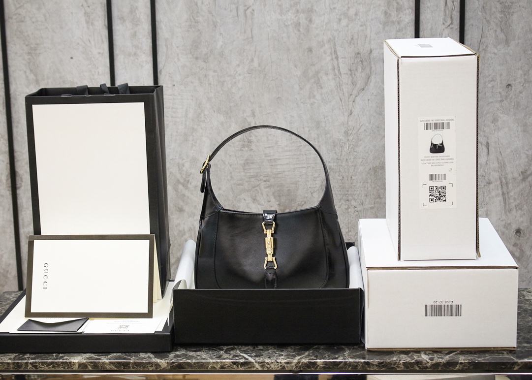 GUCCI 𝕁𝕒𝕔𝕜𝕚𝕖 1961 Small Series #636709