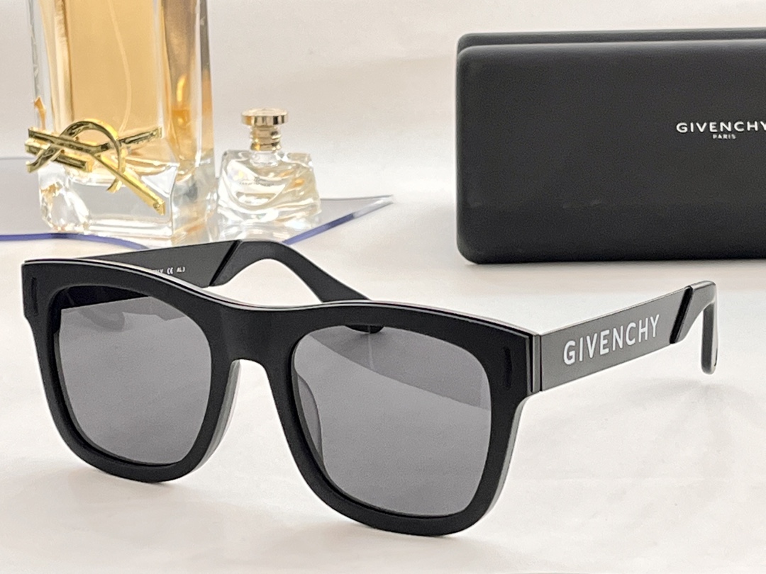 GIVENCHY *GV7016