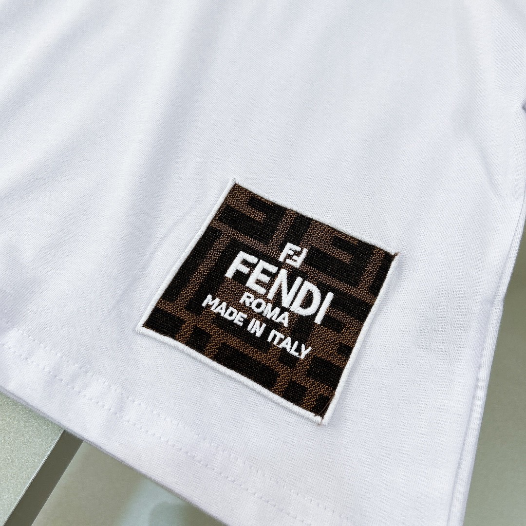 Fendi spring and summer children's suit