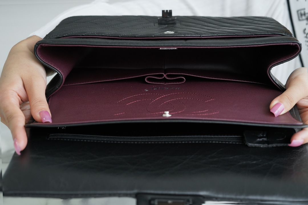 𝗖𝗵𝗮𝗻𝗲𝗹 Replica ❷. ❺❺ V pattern Large Black