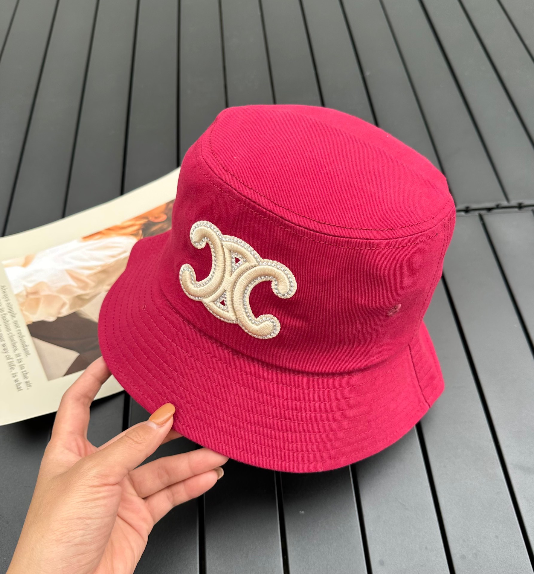 Celine's original single fisherman hat, his sun hat with a large brim