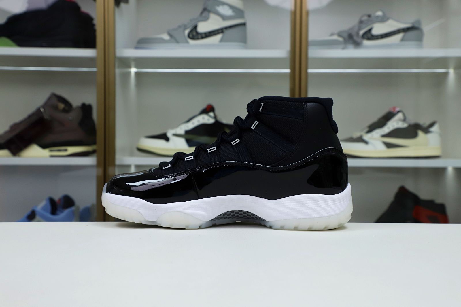 AIR JORDAN 11 RETRO JUBILEE / 25TH