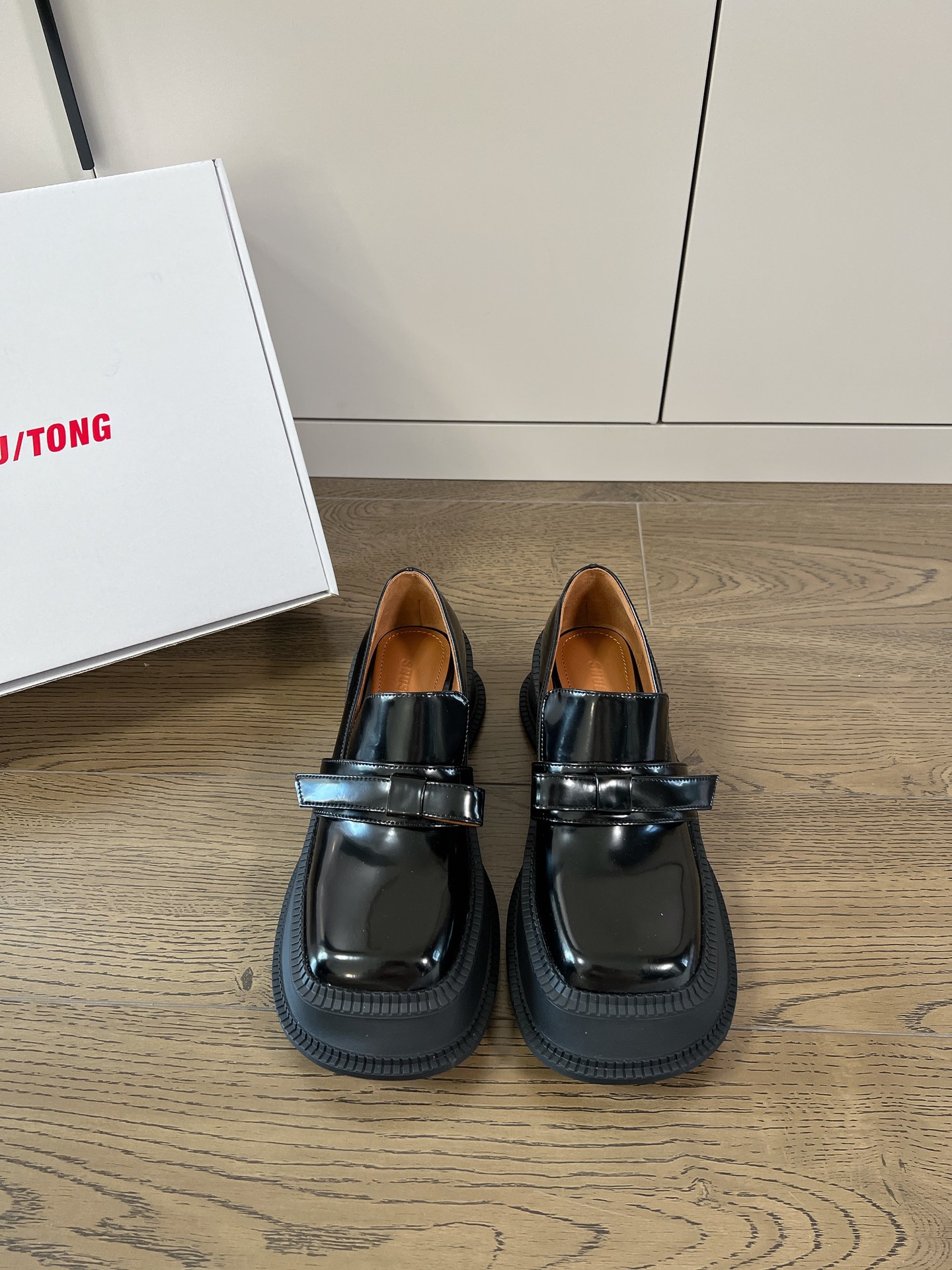 𝐒𝐇𝐔𝐒𝐇𝐔𝐓𝐎𝐍𝐆｜𝟐𝟎𝟐𝟑/𝐒𝐒 𝐧𝐞𝐰 Exclusive niche SHUSHU/TONG 23/thick-soled Mary Jane bow loafers