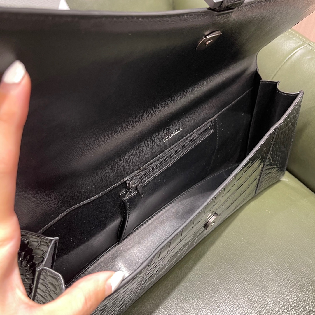 BALENCIAGA 𝐇𝐨𝐮𝐫𝐠𝐥𝐚𝐬𝐬 𝐏𝐥𝐮𝐬 Hourglass bag