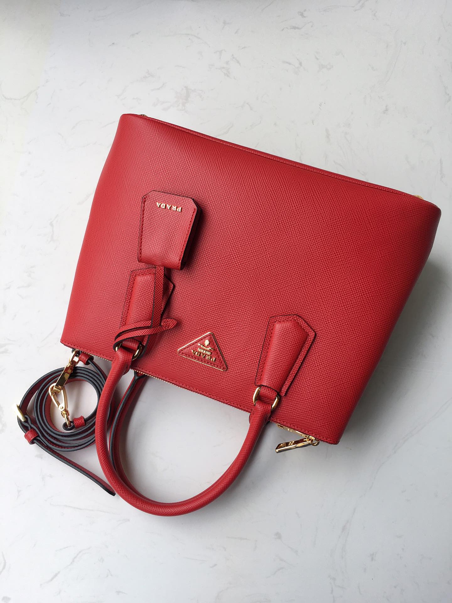 𝐏𝐑𝐀𝐃𝐀 1BA232 Handbag