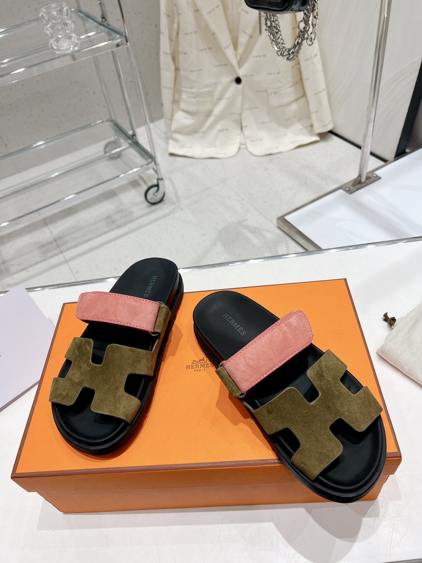 Hermes spring and summer sandals series couple models classic models