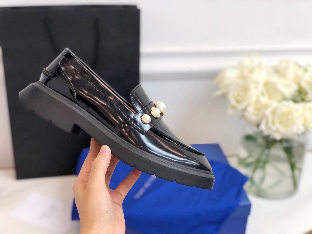 STUART WEITZMAN w Super good wearable Louboutins 〰️ million years classic small leather shoes