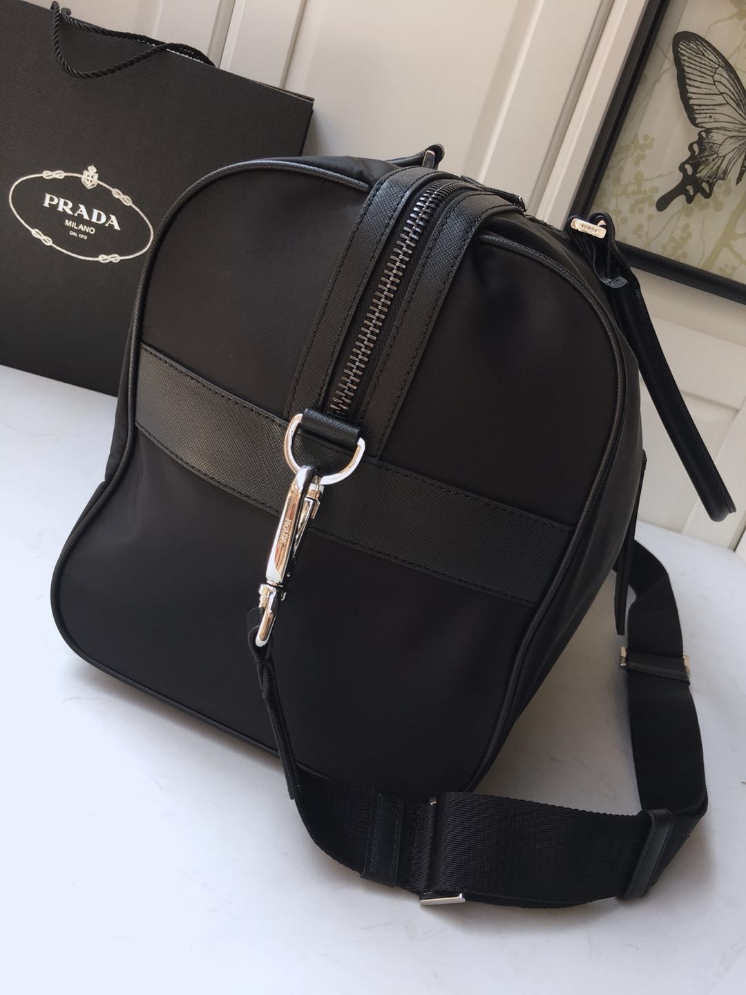 𝐏𝐑𝐀𝐃𝐀 Classic travel bag 1V19S