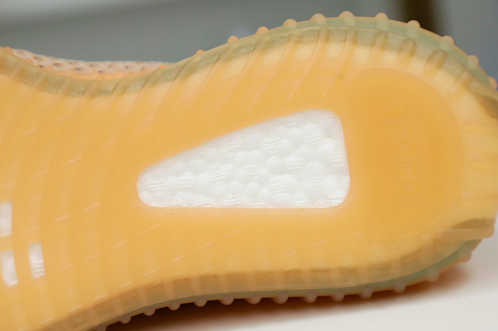 YEEZY BOOST 350 V2 CLAY