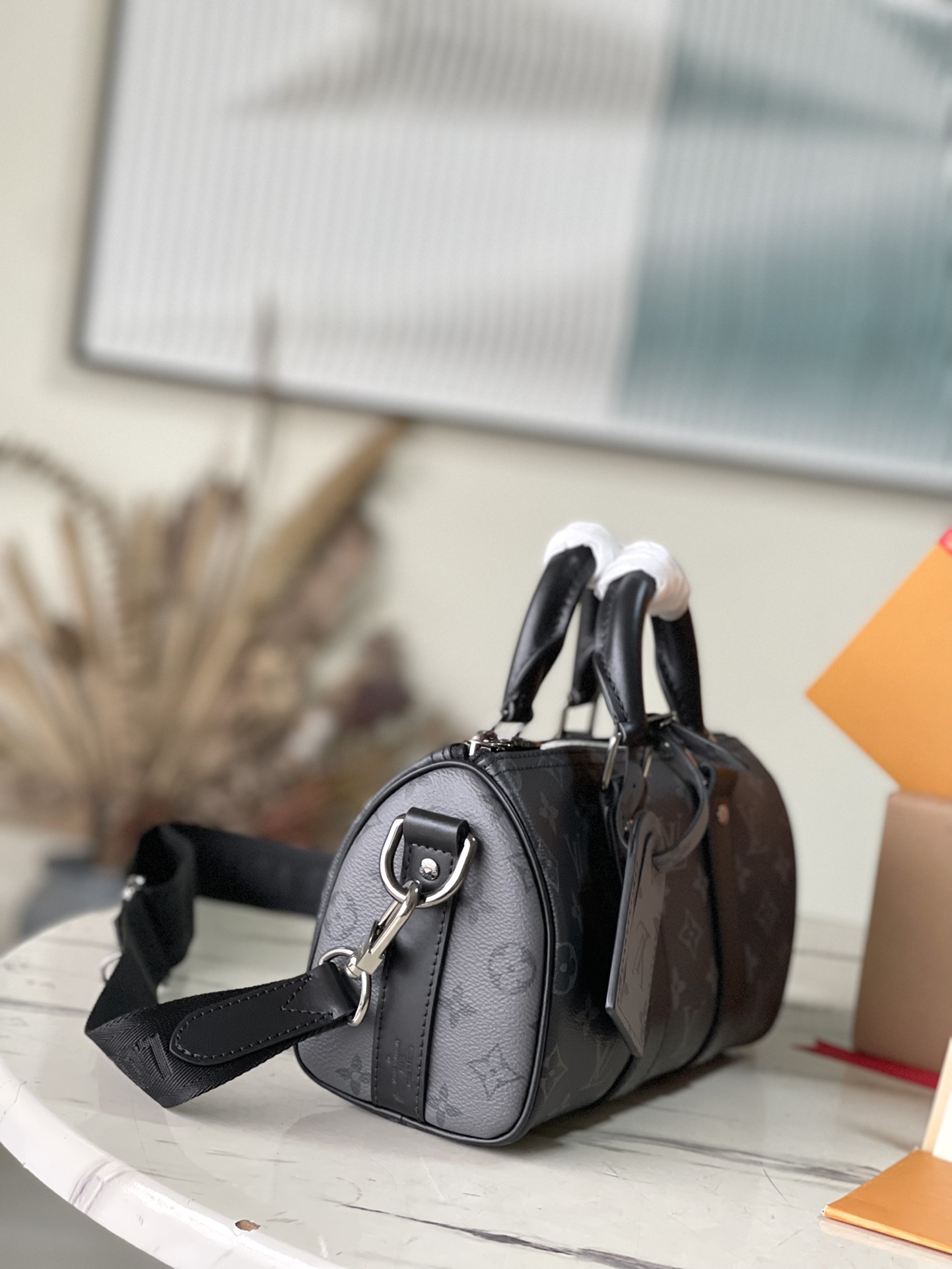 𝐋𝐎𝐔𝐈𝐒 𝐕𝐔𝐈𝐓𝐓𝐎𝐍   M46271