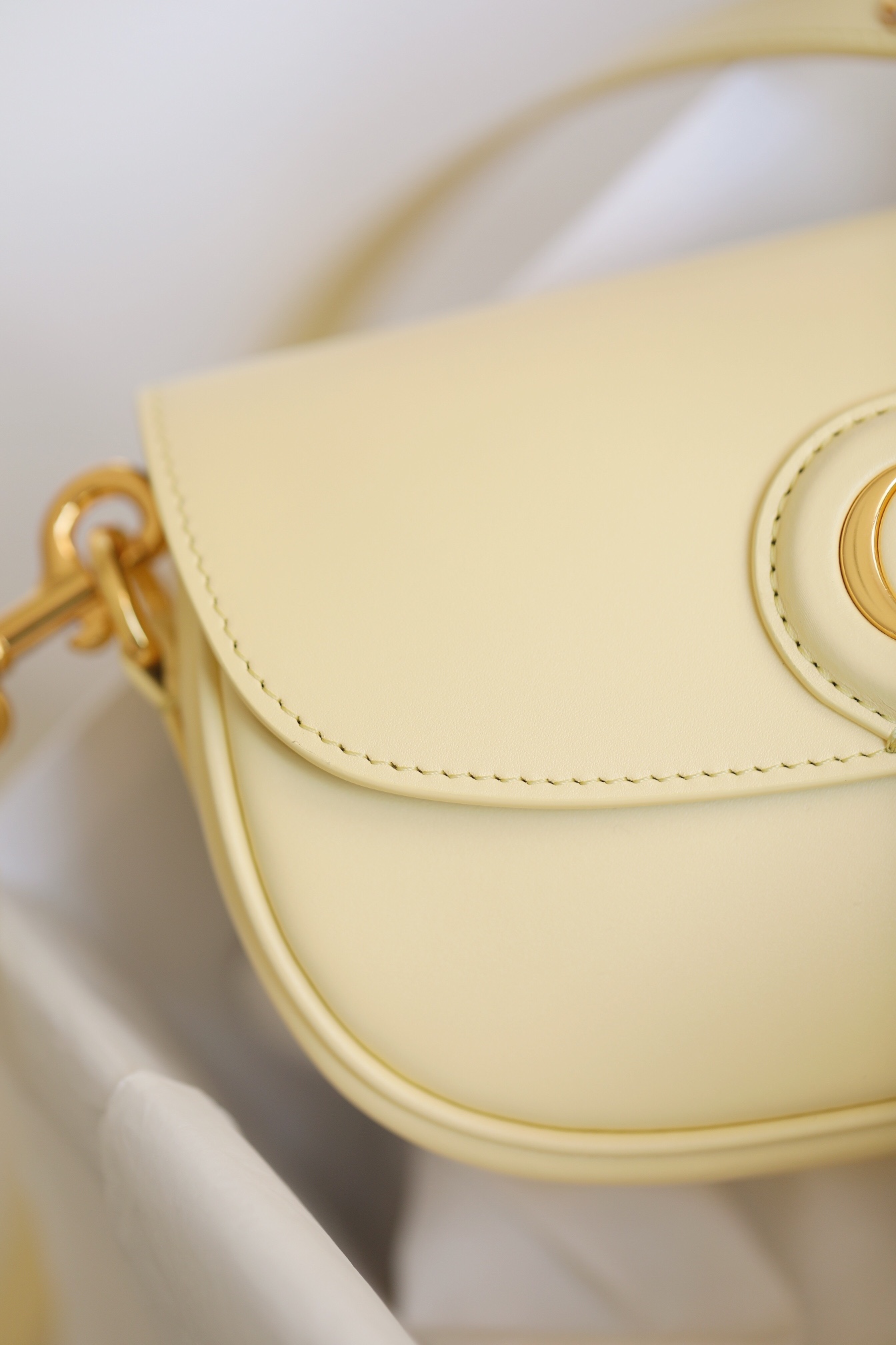 DIOR BOBBY East-West Light Yellow