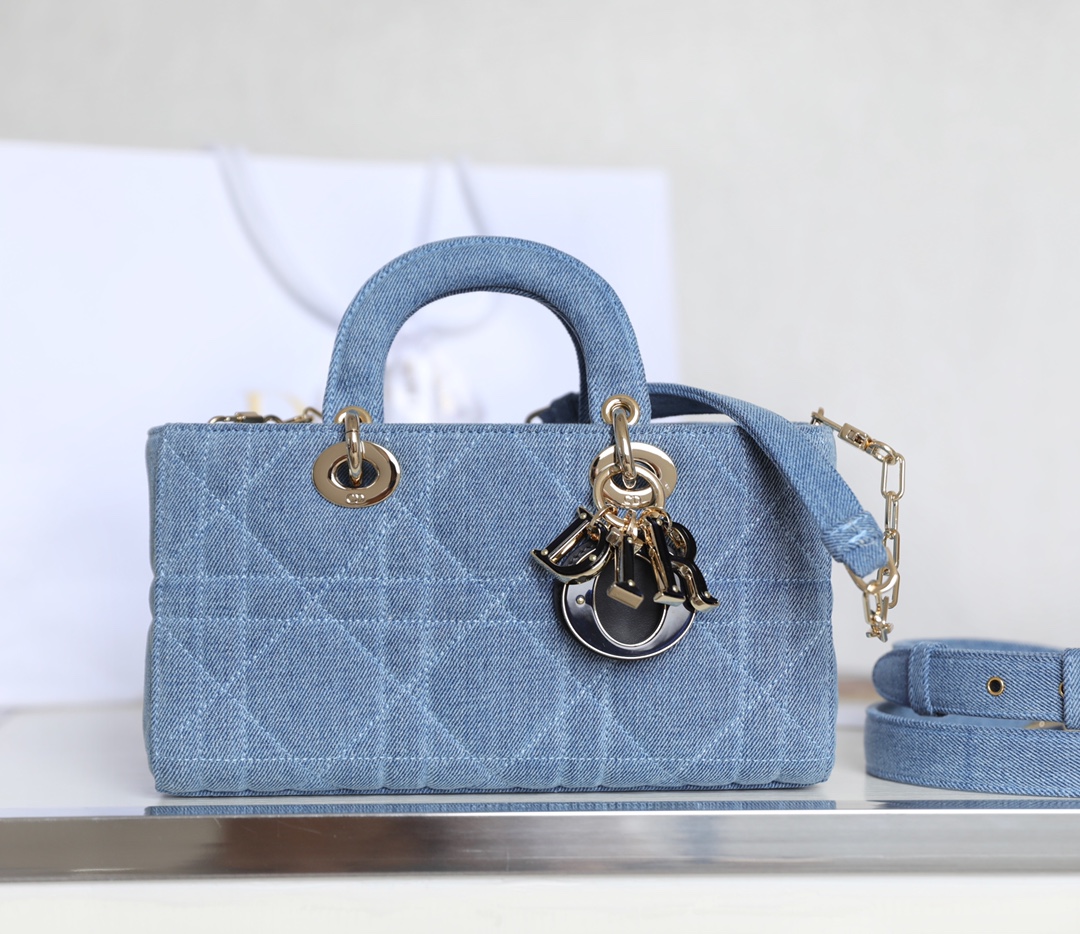 Dior Lady D-Joy is a classic style of the Goliath Bible
