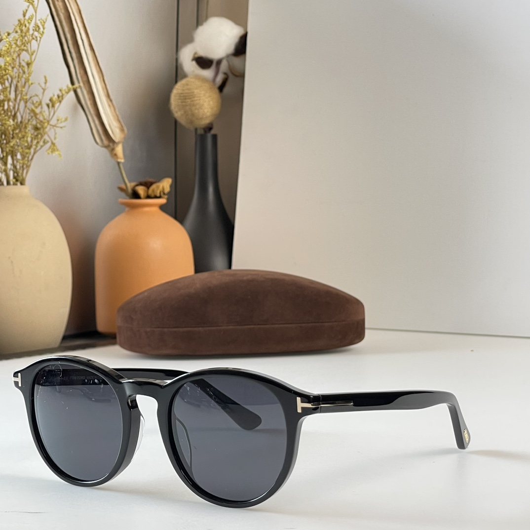 TOM FORD⚜️⚜️⚜️MODEL：TF 834