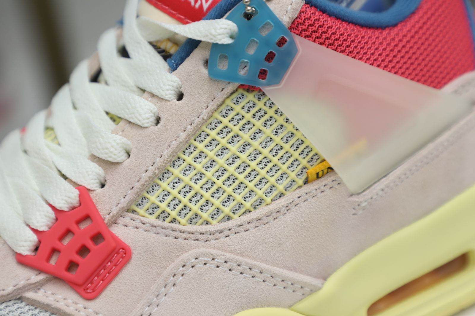 UNION LA X AIR JORDAN 4 RETRO GUAVA ICE