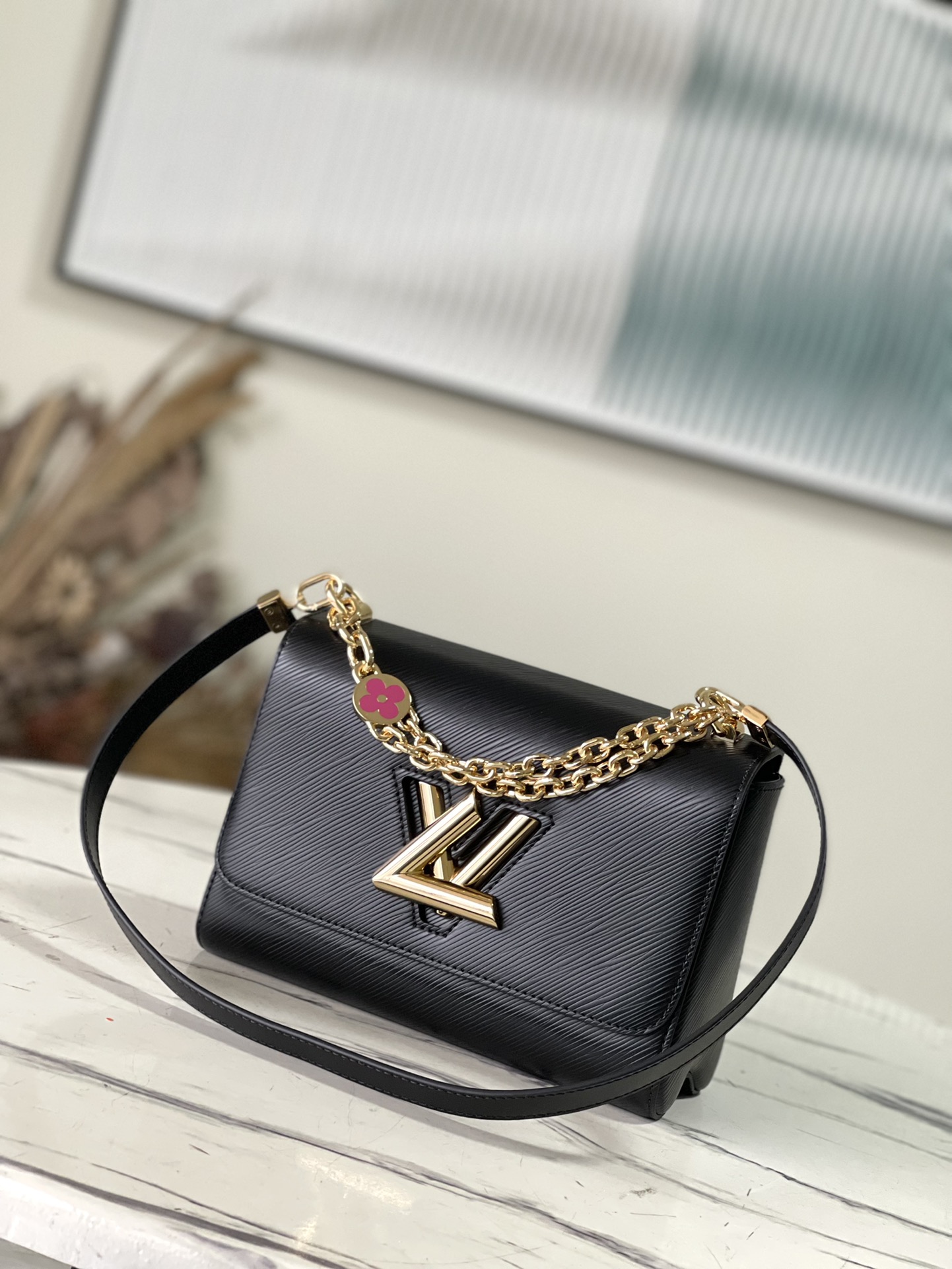 𝐋𝐎𝐔𝐈𝐒 𝐕𝐔𝐈𝐓𝐓𝐎𝐍    M21606