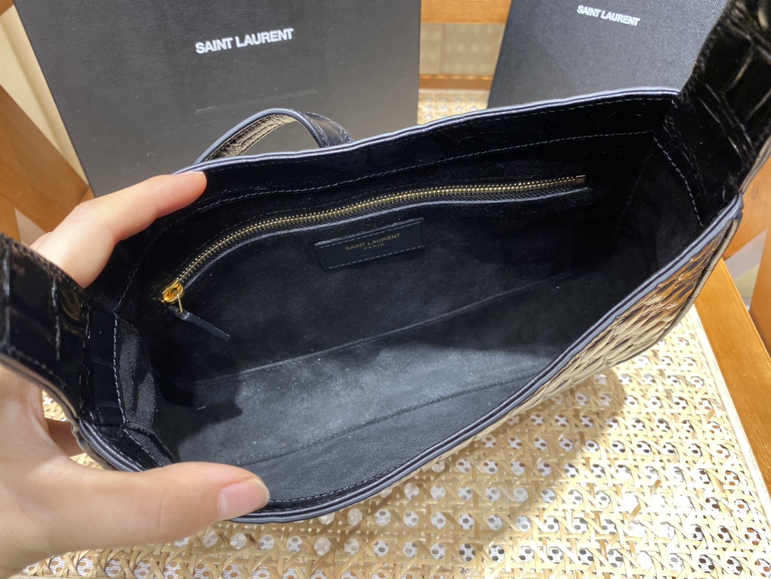 SAINT LAURENT Model: 657228 original leather with stone pattern.JD