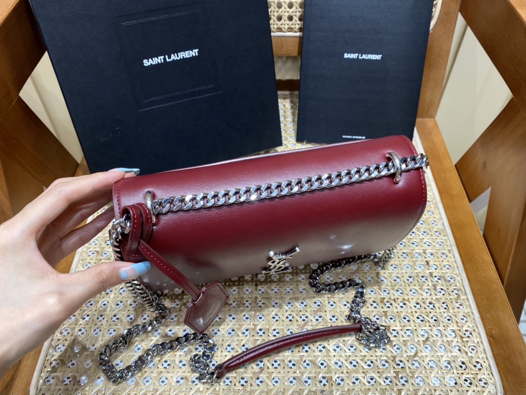 SAINT LAURENT 𝑺𝒖𝒏𝒔𝒆𝒕 𝟮𝟮𝒄𝒎 #442906Original leather