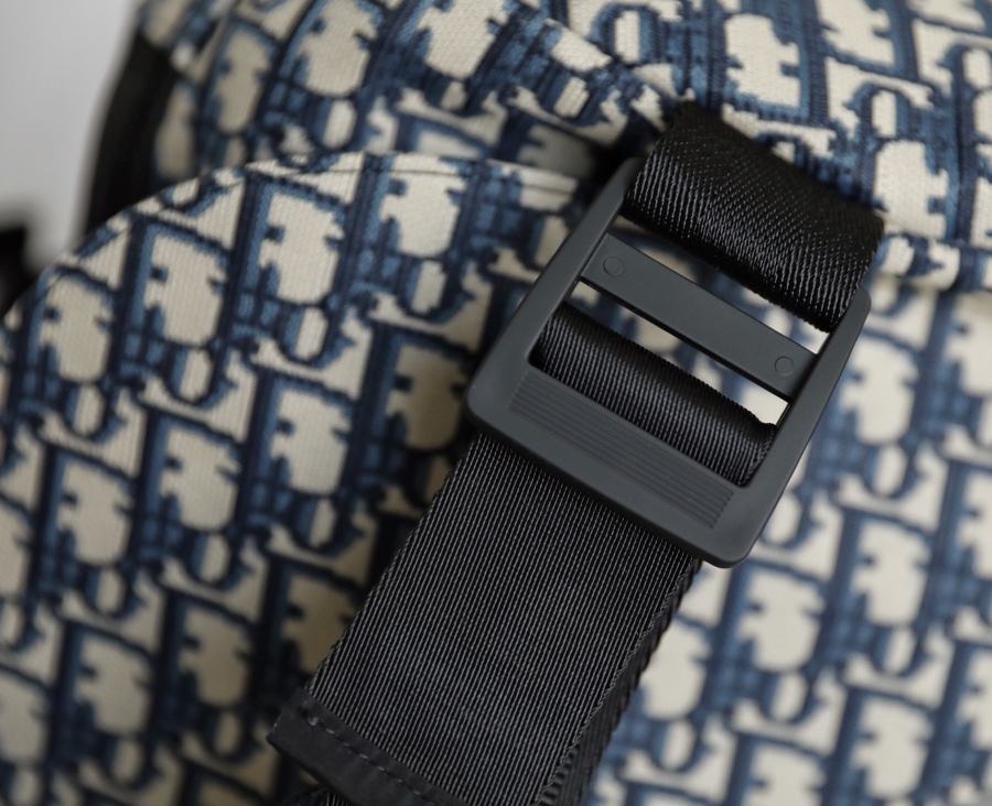 DIOR TRAVEL shoulder hiking bag