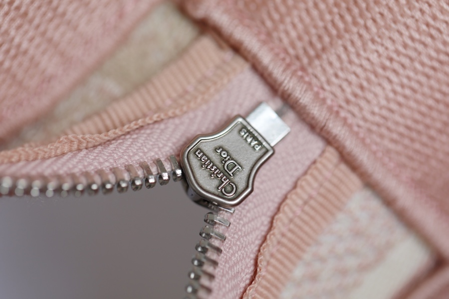 DIOR TRAVEL VANITY Cosmetic Bag